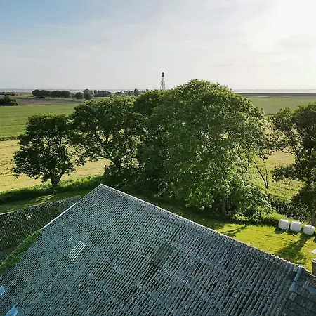 Stylish Gulfhof By The Frisian Dike Krummhörn
